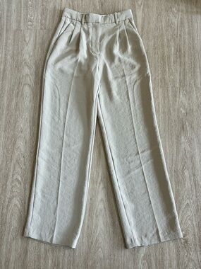 Aritzia Sz 4 The Effortless Pant High-Rise Wide Leg Trousers in Light Beige
